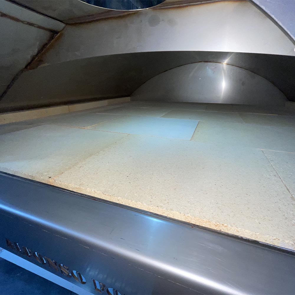 Forno a legna Alfonso 12 Pizze Professional dettaglio bocca forno